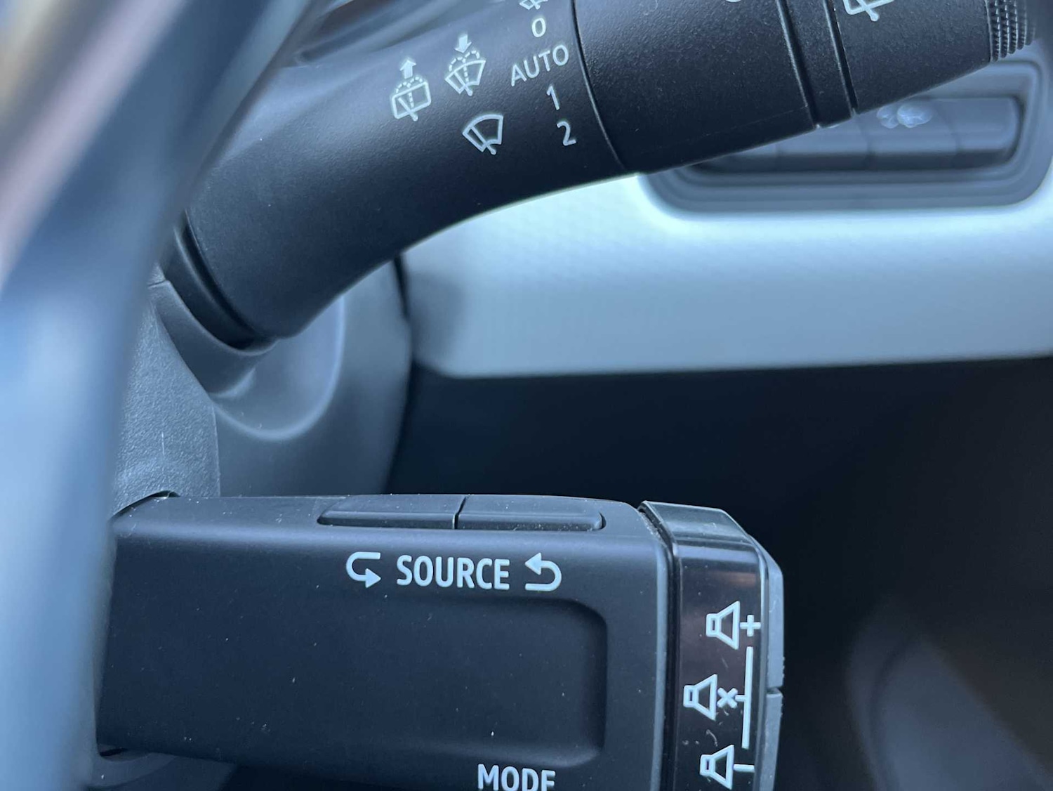 Used Renault Clio 2023 for sale - 76758889: Photo 26