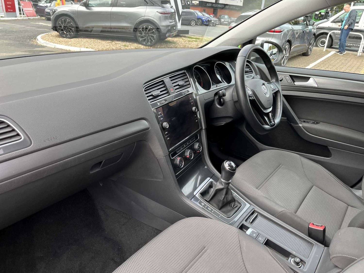 Used Volkswagen Golf 2018 for sale - 76963510: Photo 7