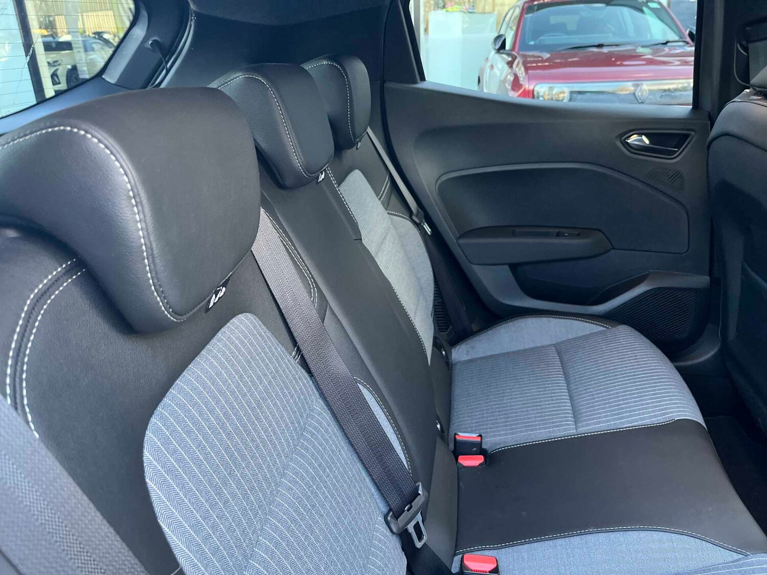 Used Renault Clio 2024 for sale - 78176568: Photo 15