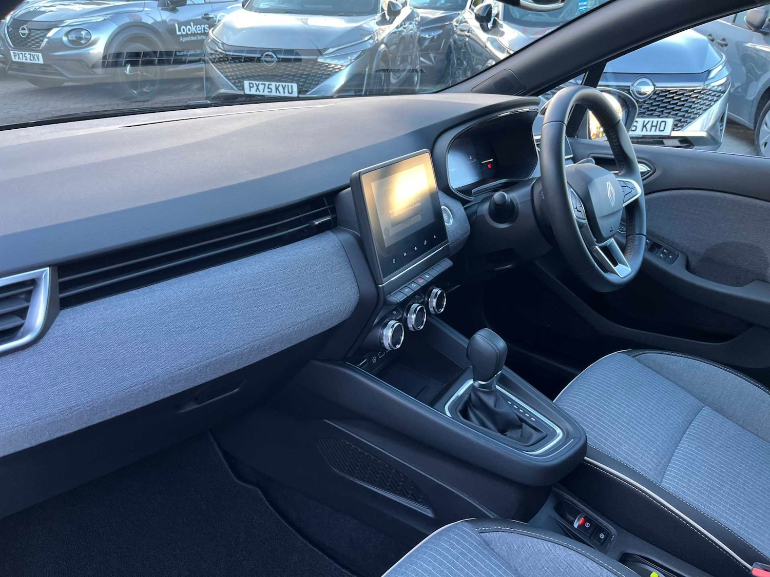 Used Renault Clio 2024 for sale - 78176568: Photo 7