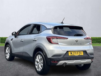 Used Renault Captur 2021 for sale - 77603713: Photo