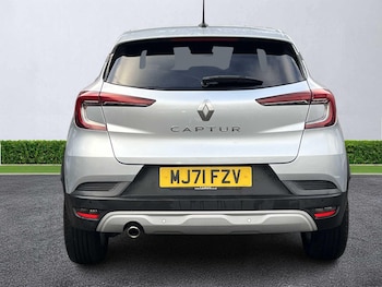 Used Renault Captur 2021 for sale - 77603713: Photo