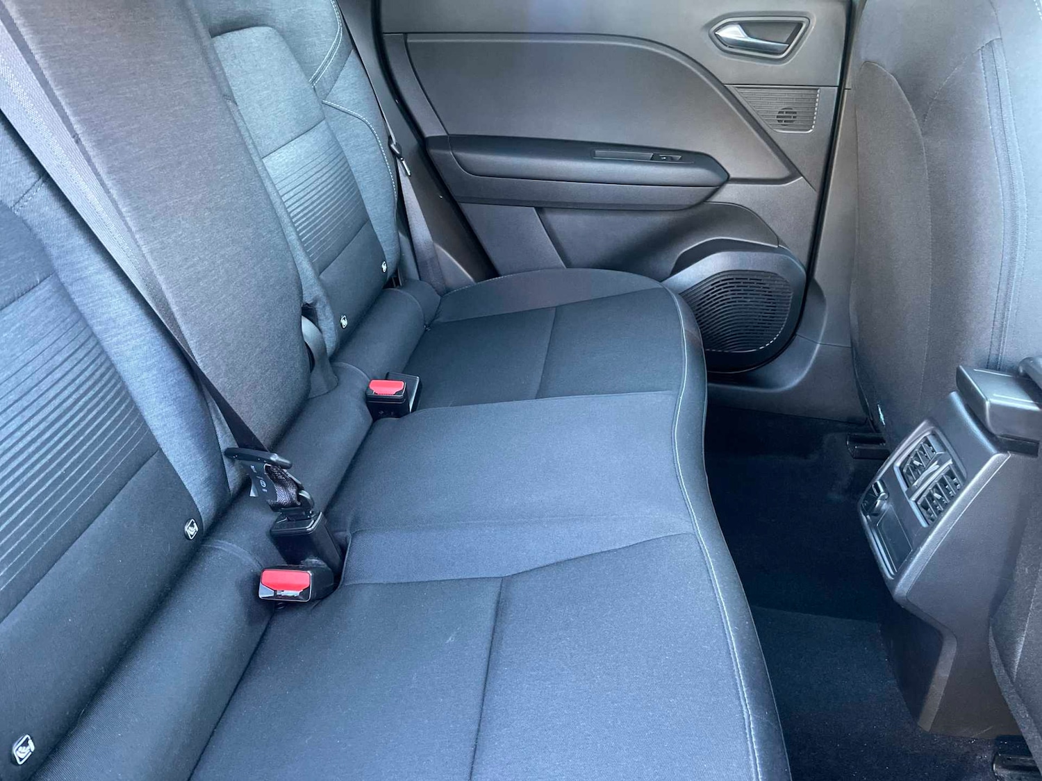 Used Renault Captur 2021 for sale - 76758884: Photo 15