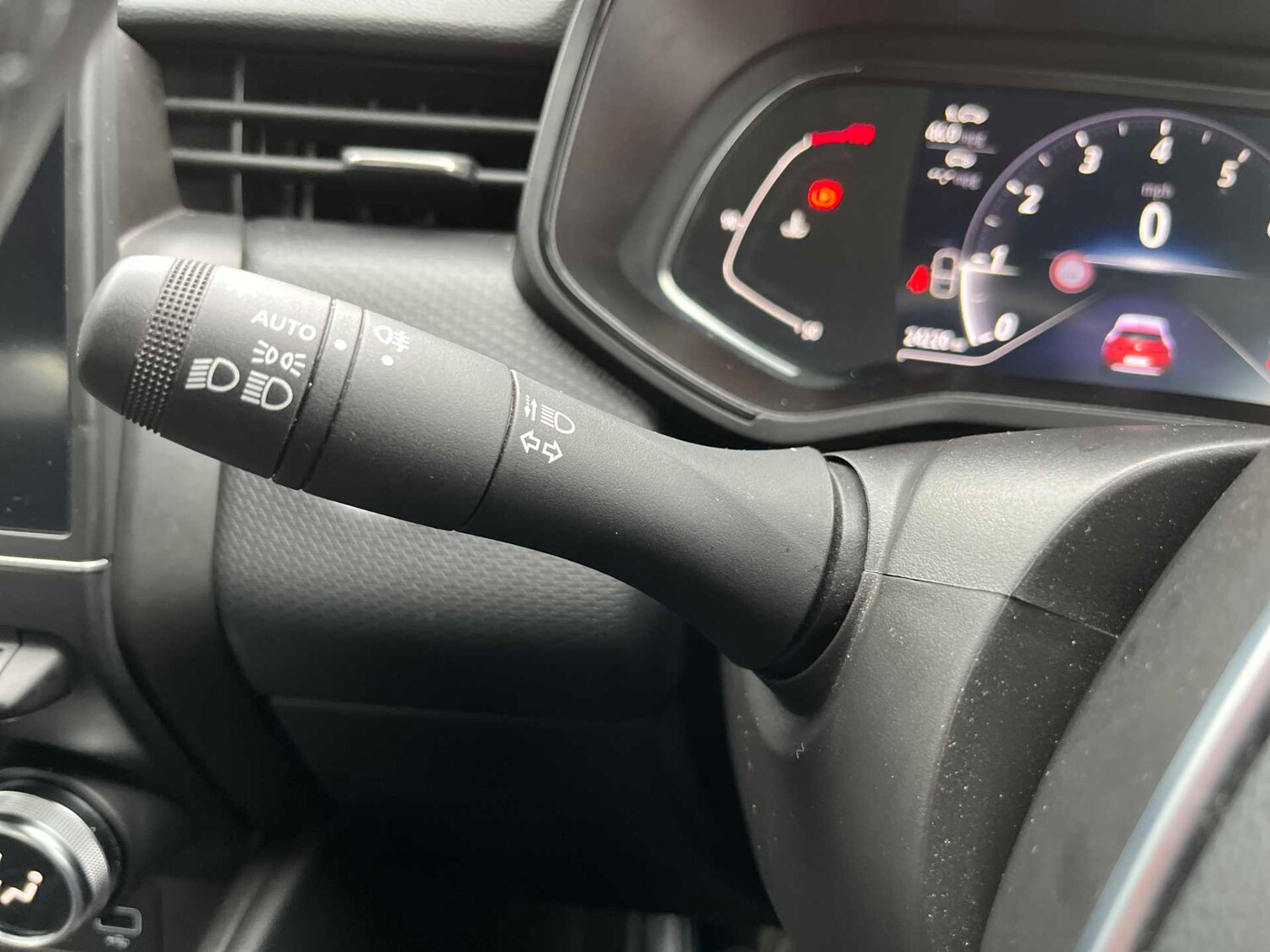 Used Renault Clio 2023 for sale - 77707467: Photo 25