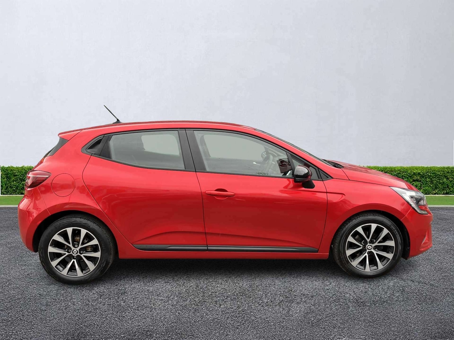 Used Renault Clio 2023 for sale - 77707467: Photo 3