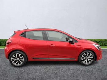 Used Renault Clio 2023 for sale - 77707467: Photo