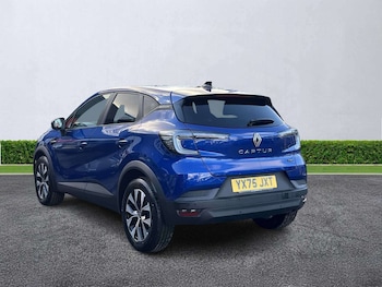 Used Renault Captur 2025 for sale - 78620788: Photo