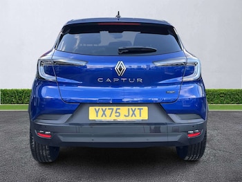 Used Renault Captur 2025 for sale - 78620788: Photo