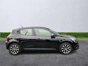 Used Renault Clio 2023 for sale - 76115522: Photo 2