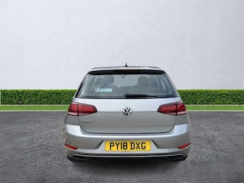 Used Volkswagen Golf 2018 for sale - 76461869: Photo