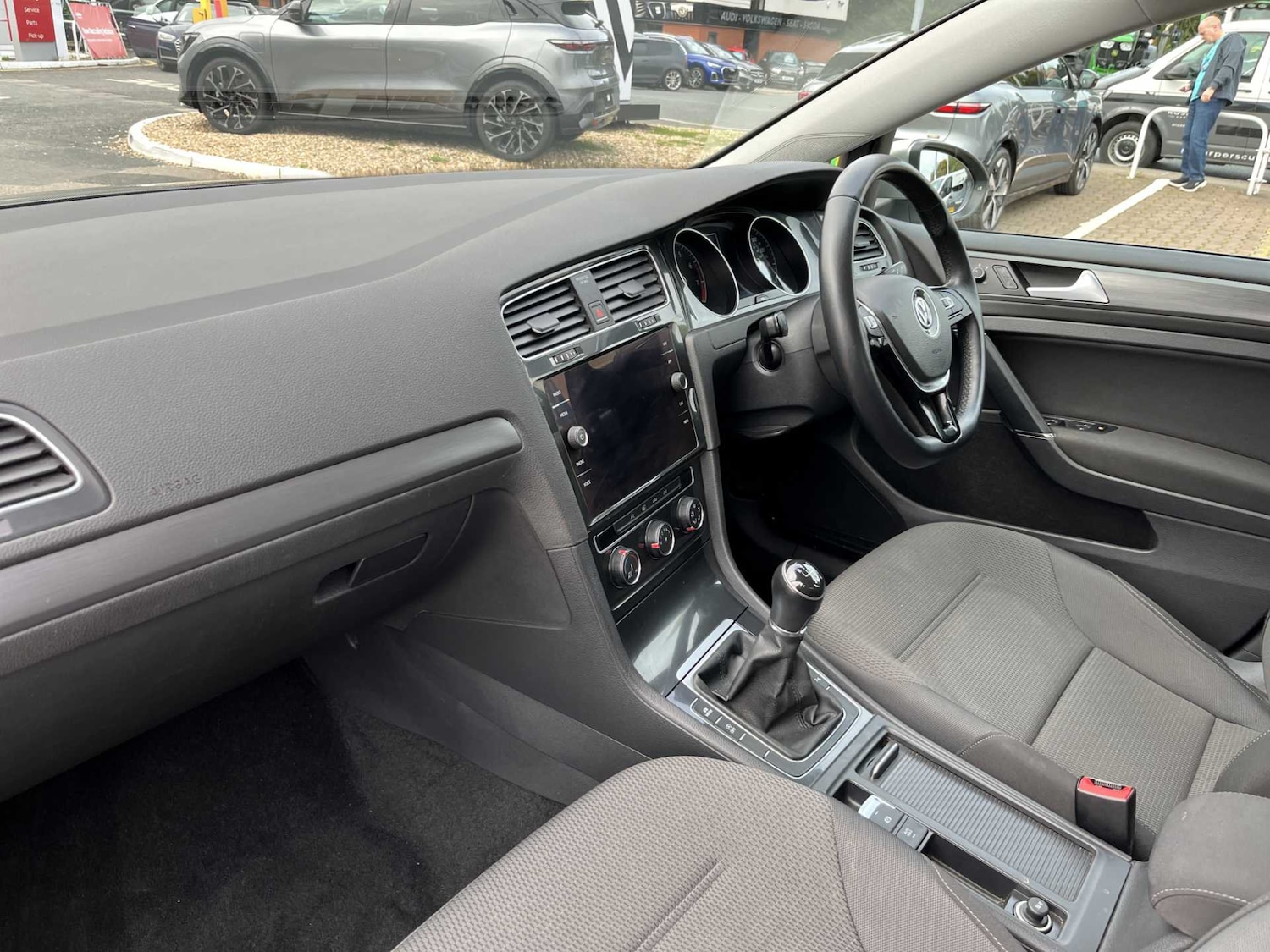 Used Volkswagen Golf 2018 for sale - 76461869: Photo 7