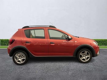 Used Dacia Sandero Stepway 2017 for sale - 76763510: Photo