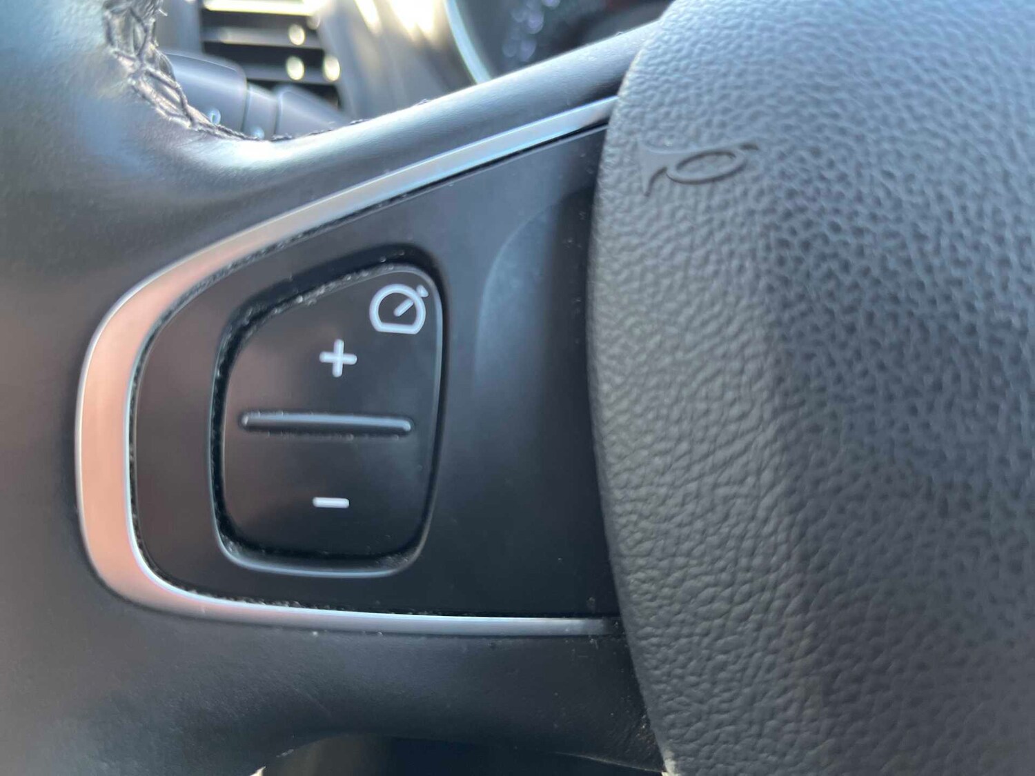 Used Renault Captur 2017 for sale - 78194016: Photo 24