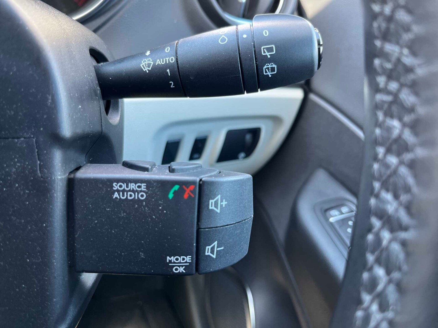 Used Renault Captur 2017 for sale - 78194016: Photo 25