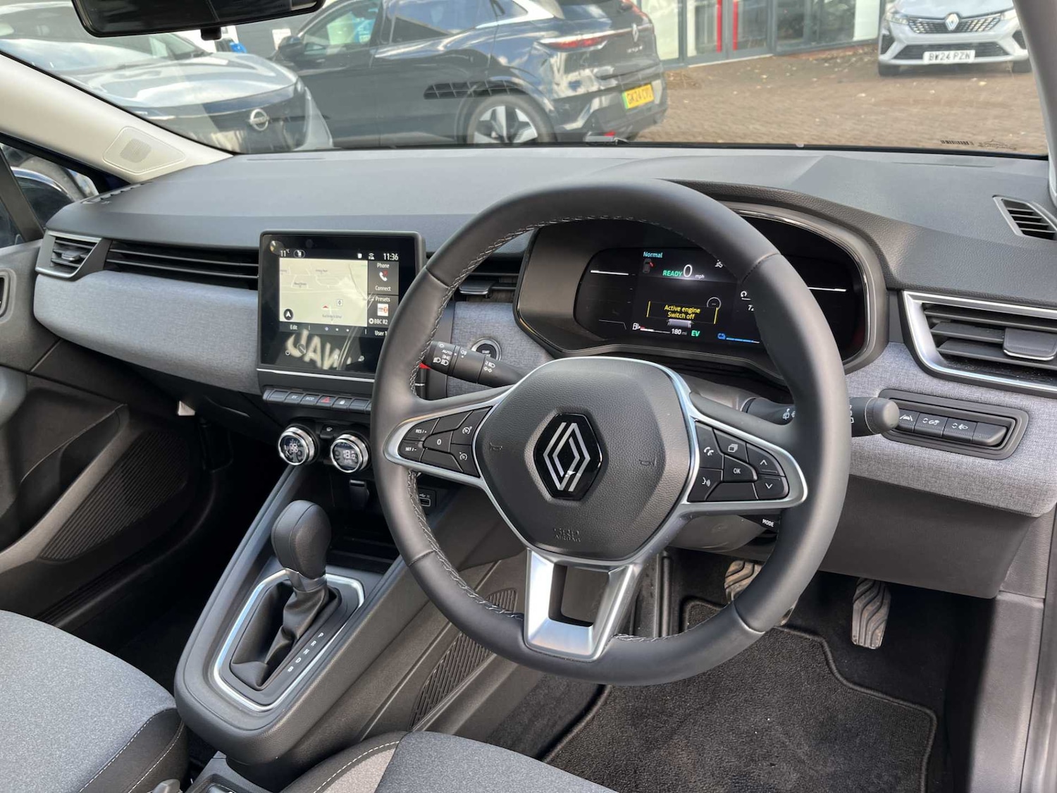 Used Renault Clio 2024 for sale - 76403468: Photo 14