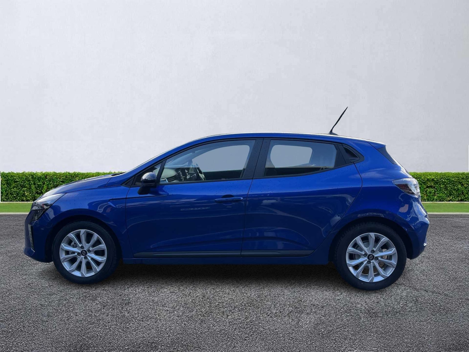 Used Renault Clio 2024 for sale - 76403468: Photo 18