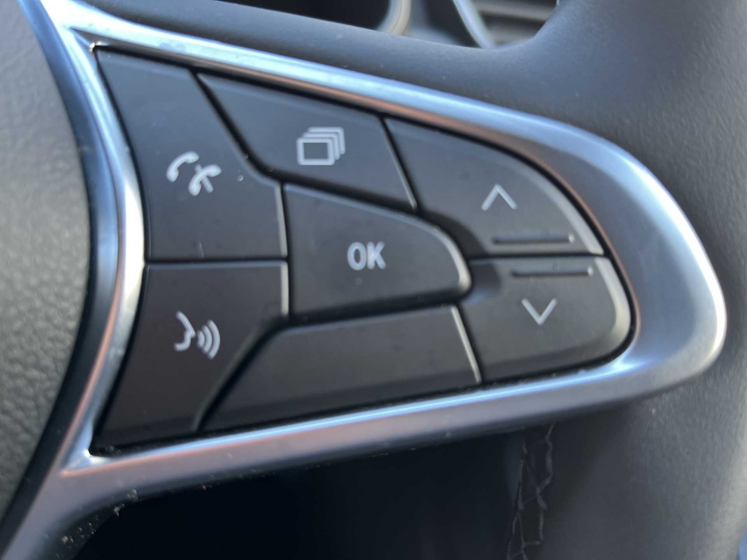 Used Renault Clio 2024 for sale - 76403468: Photo 23