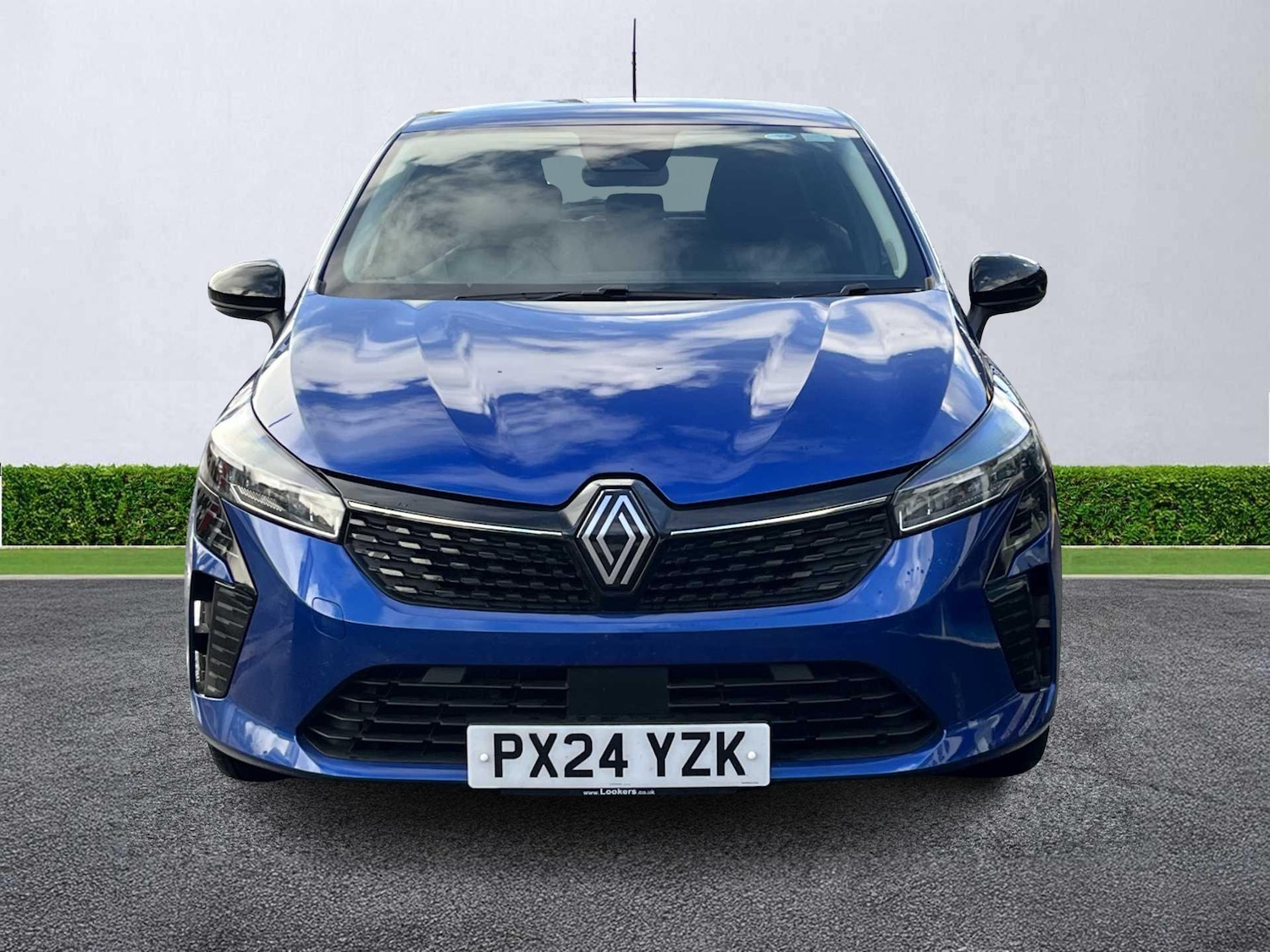 Used Renault Clio 2024 for sale - 76403468: Photo 5