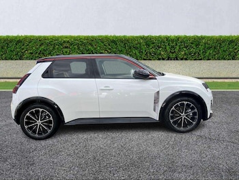 Used Renault 5 2026 for sale - 77901720: Photo