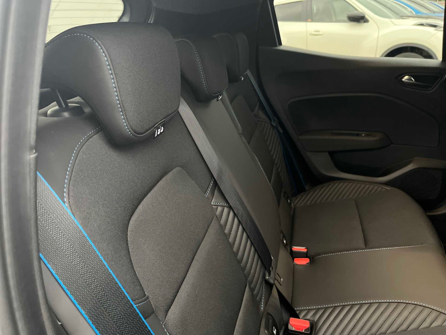 Used Renault Clio 2024 for sale - 76725951: Photo 15