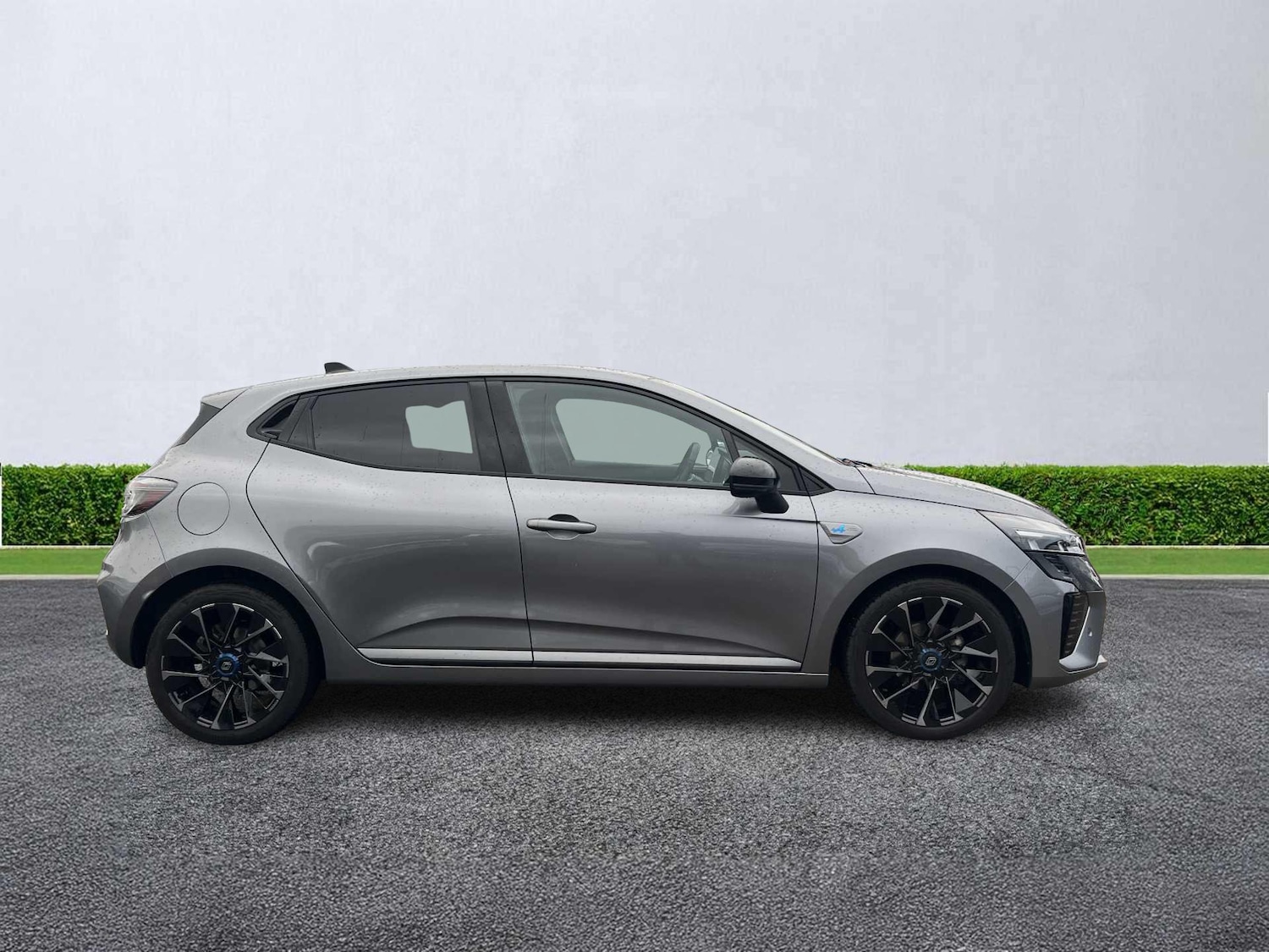 Used Renault Clio 2024 for sale - 76725951: Photo 3