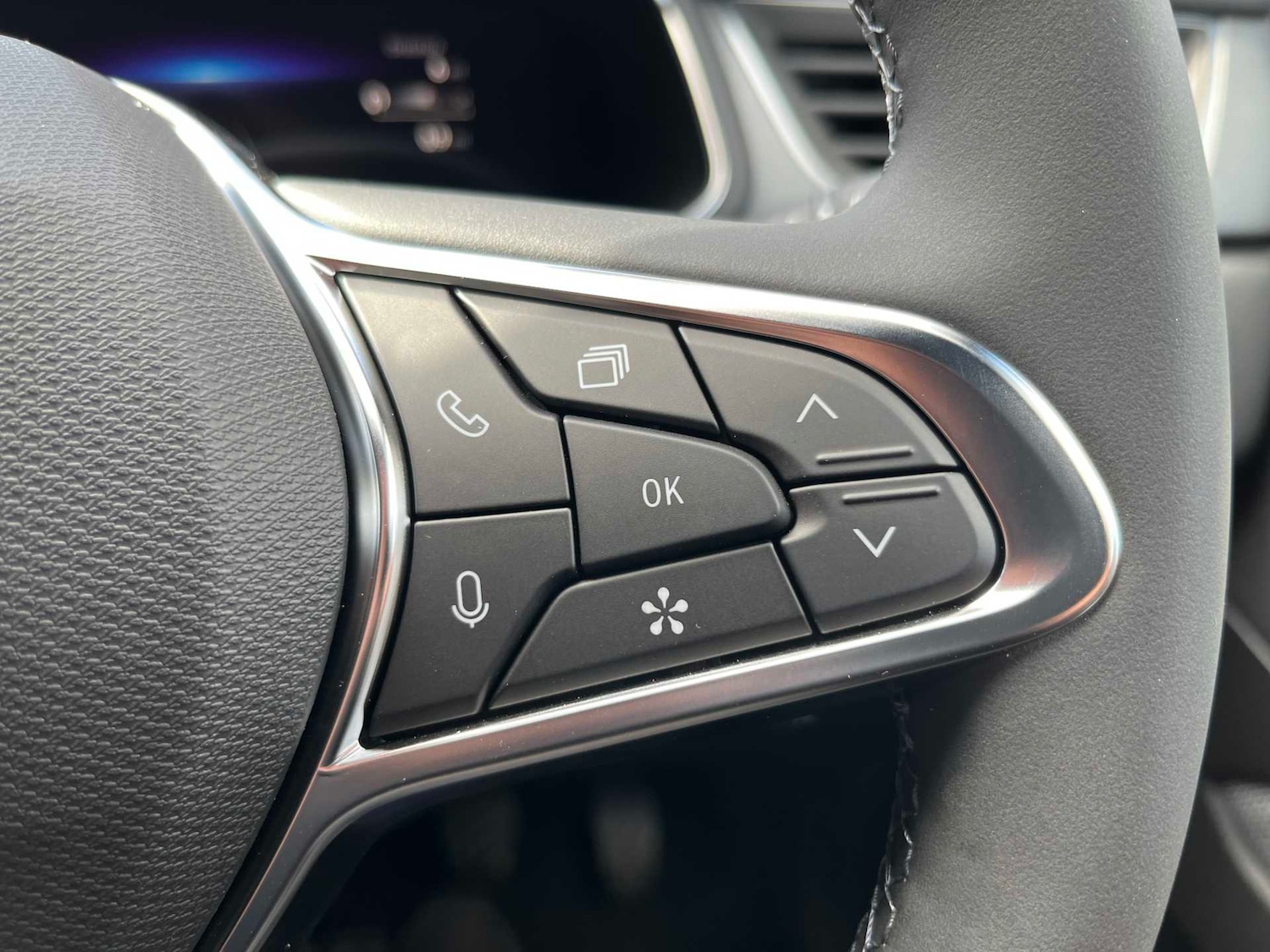 Used Renault Captur 2026 for sale - 78195971: Photo 24