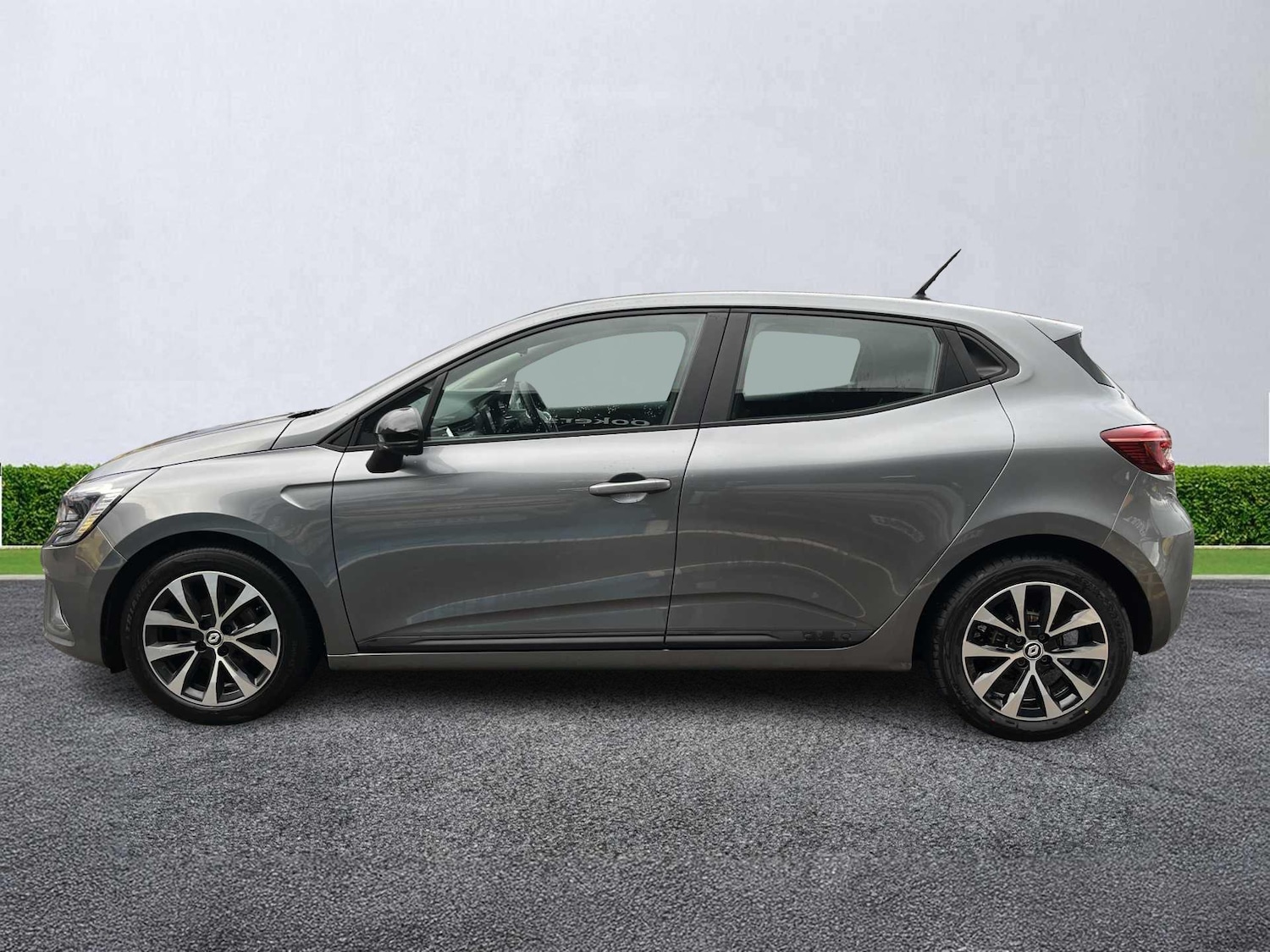 Used Renault Clio 2023 for sale - 77796978: Photo 18