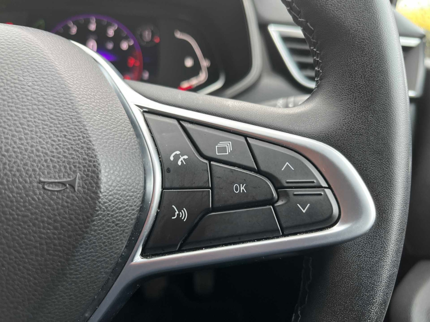 Used Renault Clio 2023 for sale - 77796978: Photo 23