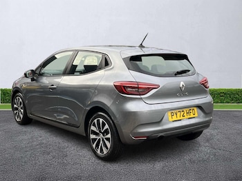 Used Renault Clio 2023 for sale - 77796978: Photo