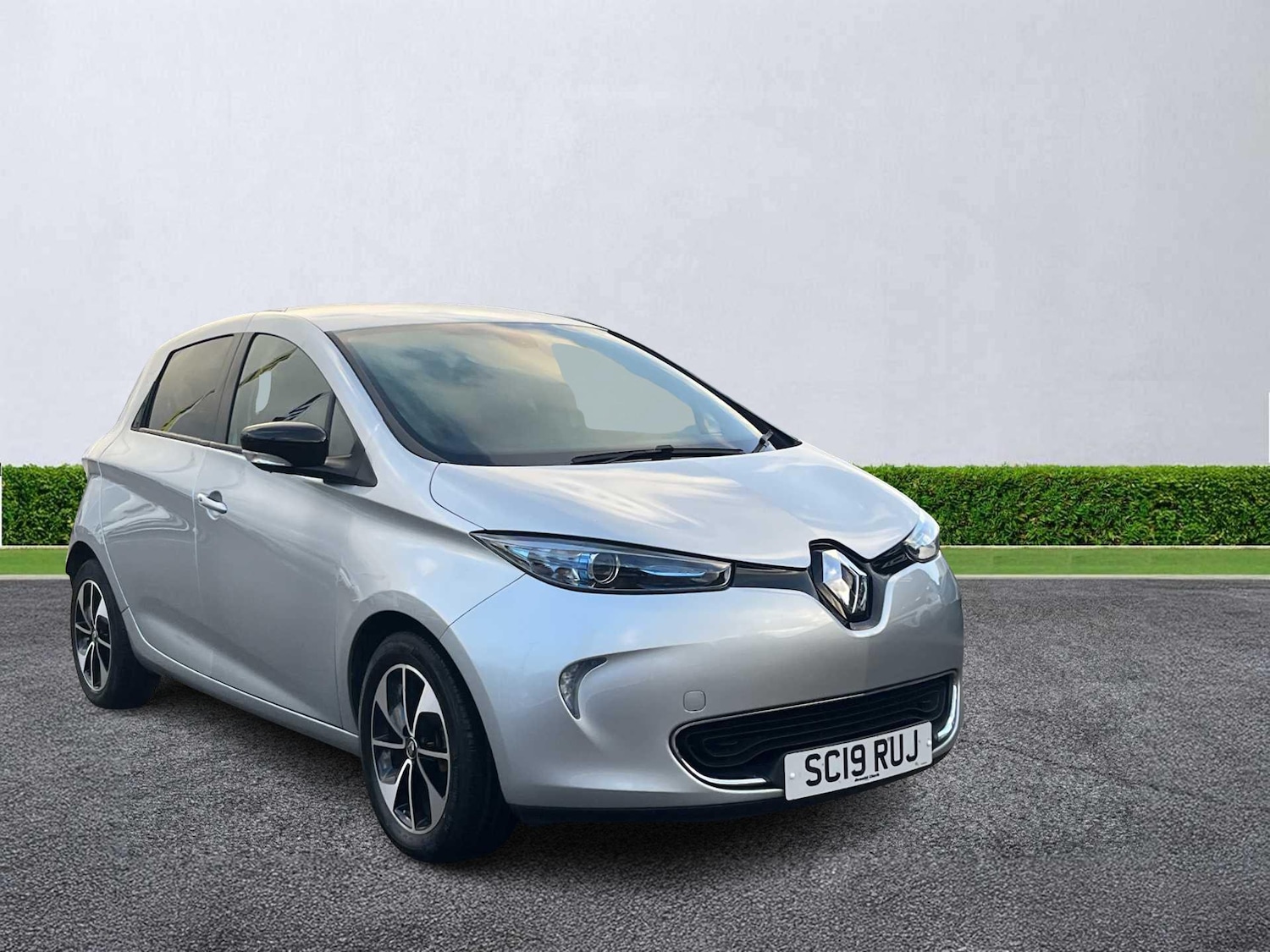 Used Renault Zoe 2019 for sale - 76897112: Photo 1