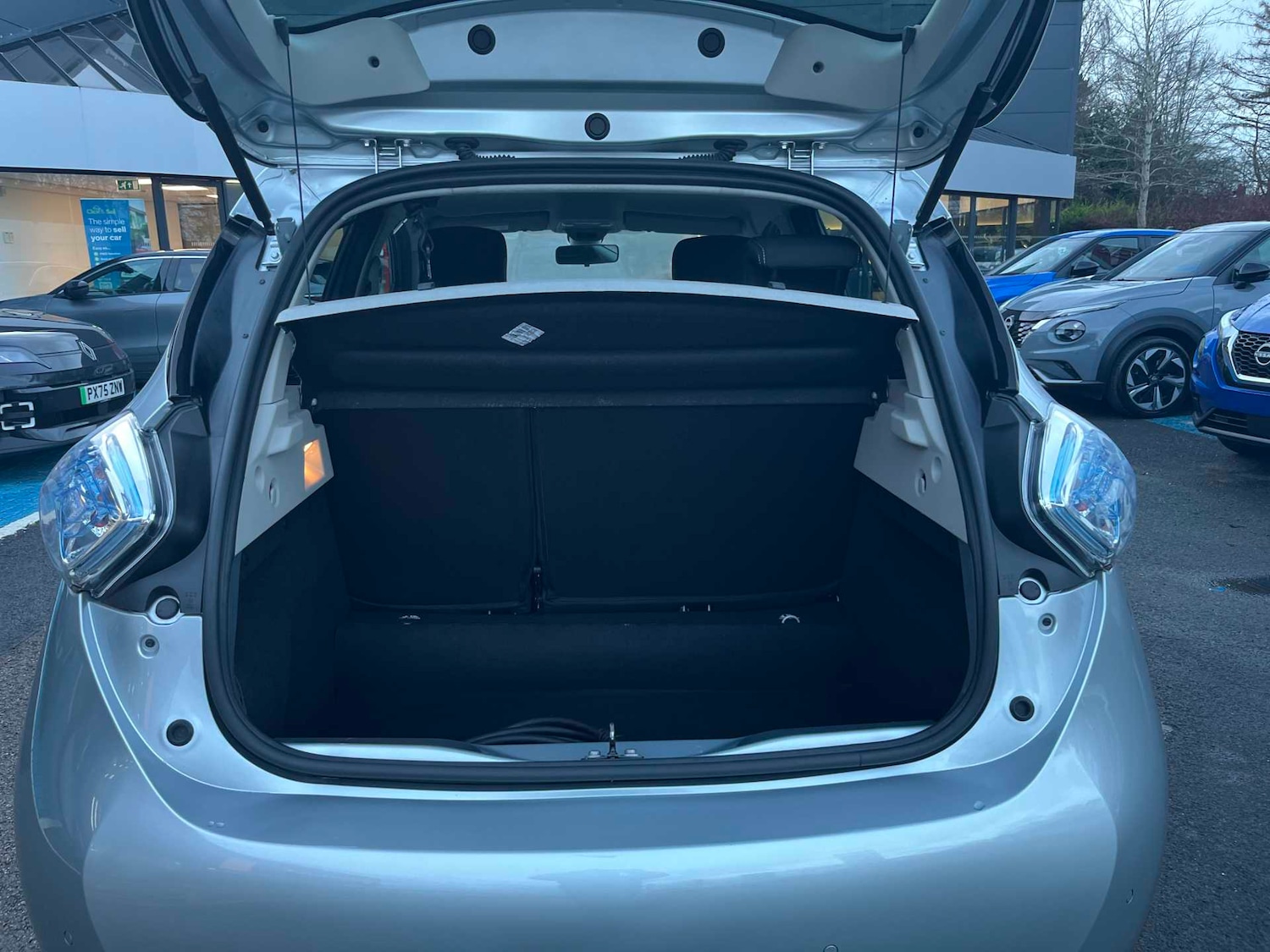 Used Renault Zoe 2019 for sale - 76897112: Photo 15