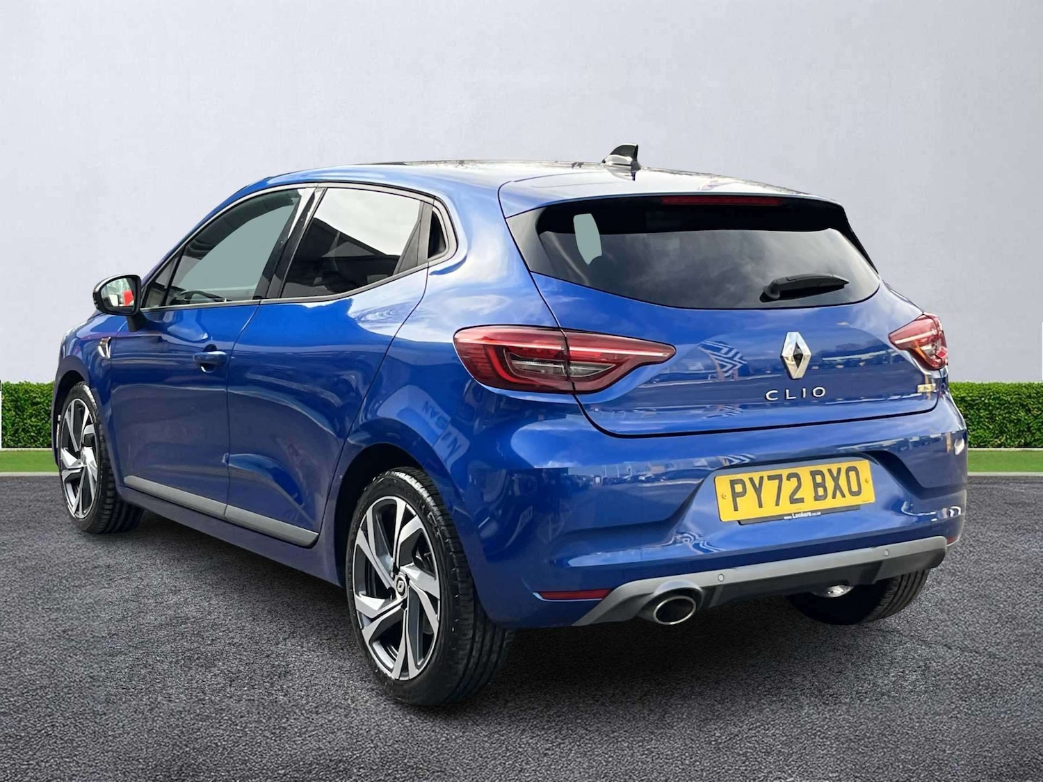 Used Renault Clio 2023 for sale - 77766557: Photo 2