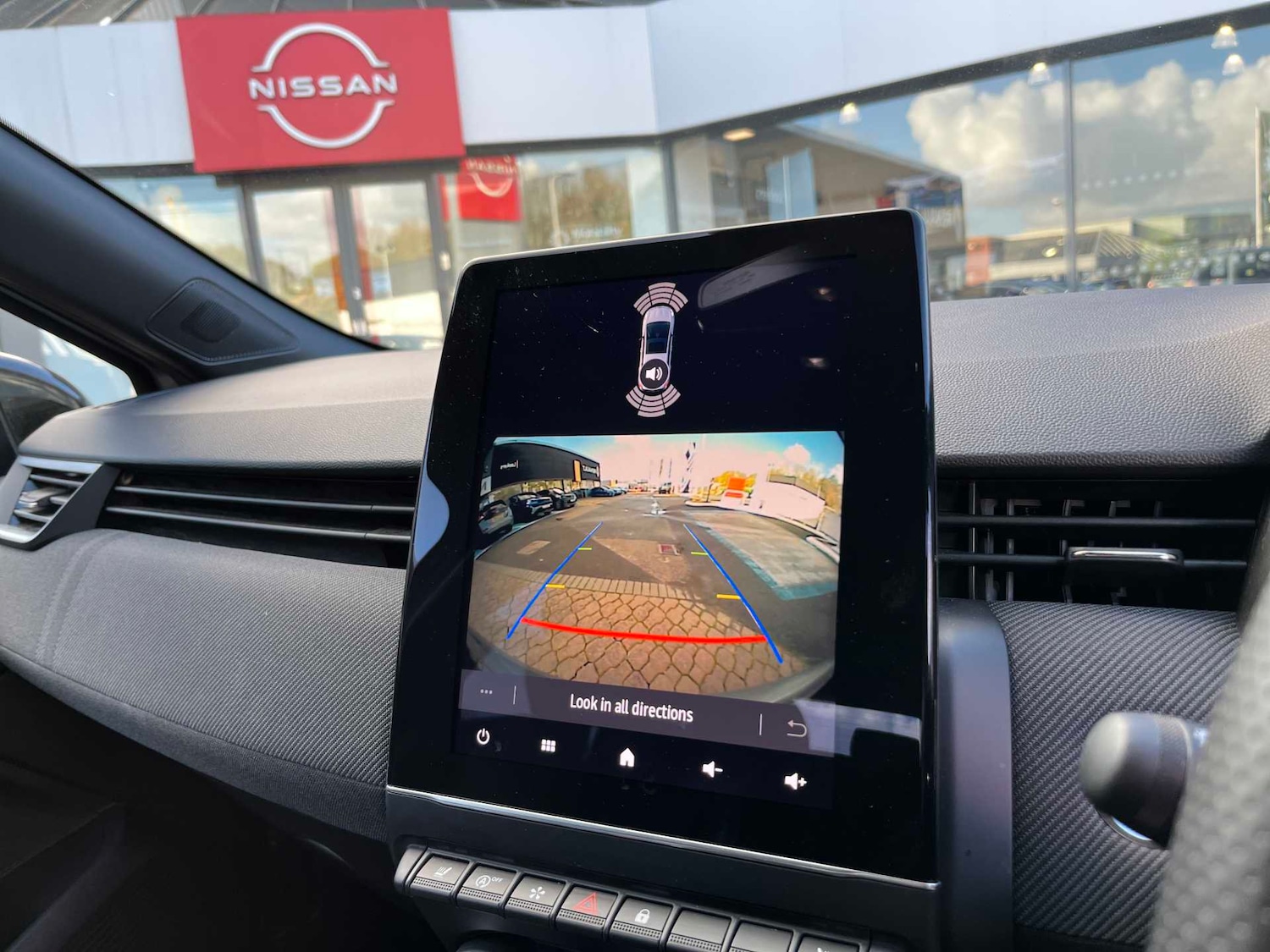 Used Renault Clio 2025 for sale - 76439797: Photo 19