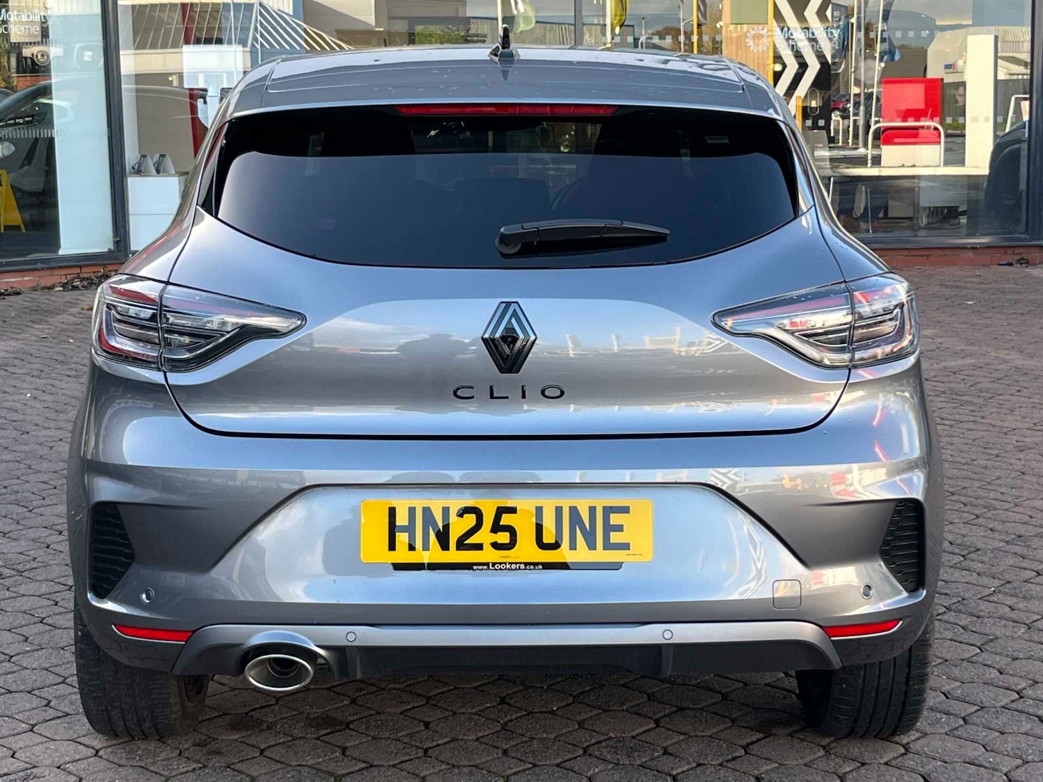 Used Renault Clio 2025 for sale - 76439797: Photo 3