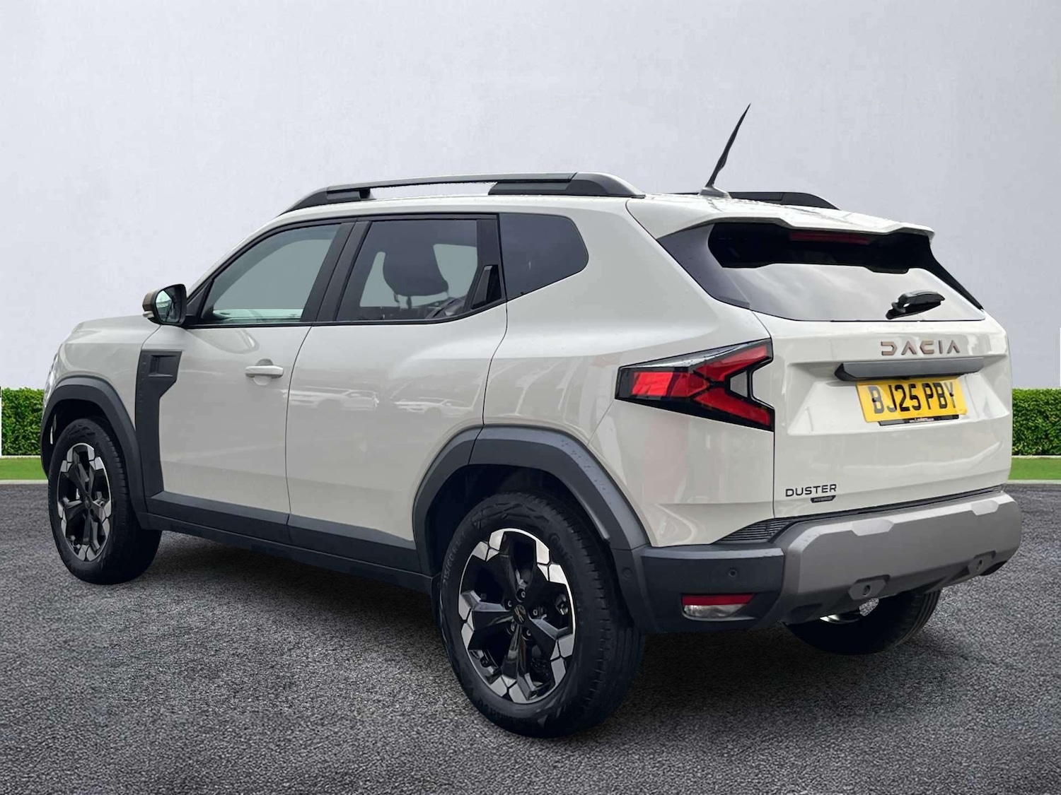 Used Dacia Duster 2025 for sale - 78192762: Photo 2