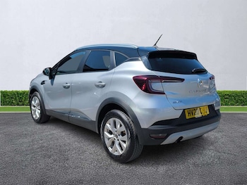 Used Renault Captur 2020 for sale - 79205786: Photo