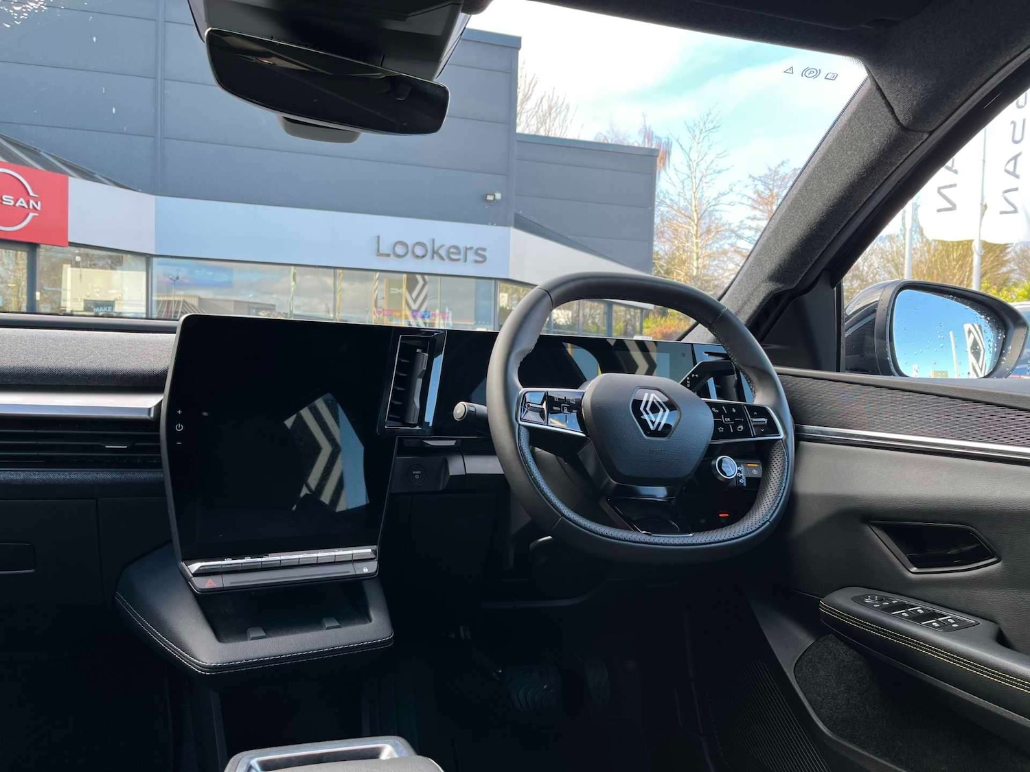 Used Renault Scenic E-Tech 2024 for sale - 77896263: Photo 8