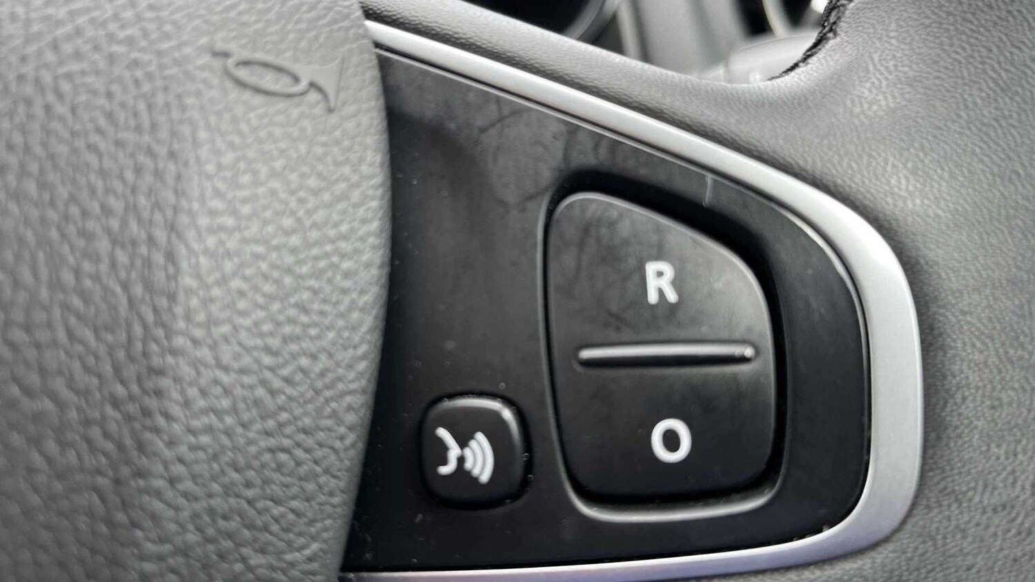 Used Renault Clio 2019 for sale - 76040648: Photo 16