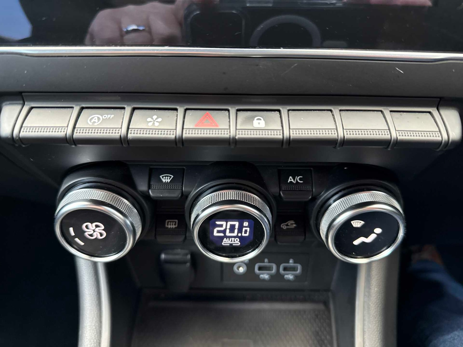 Used Renault Captur 2021 for sale - 76450550: Photo 11