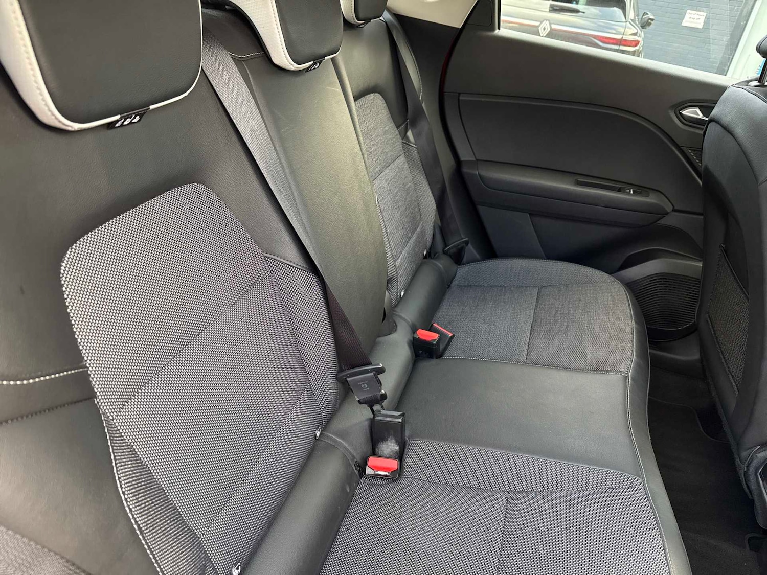 Used Renault Captur 2021 for sale - 76450550: Photo 15