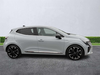 Used Renault Clio 2024 for sale - 76182506: Photo 3