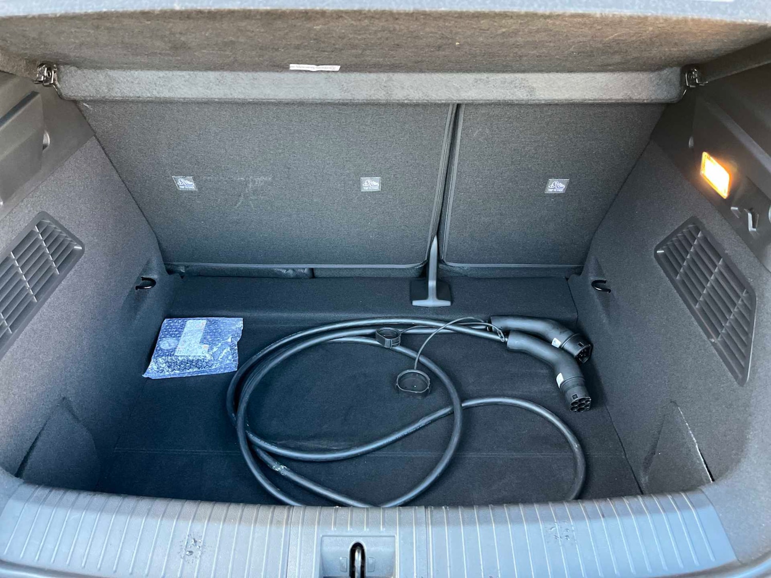 Used Renault Megane E Tech 2024 for sale - 76439793: Photo 16