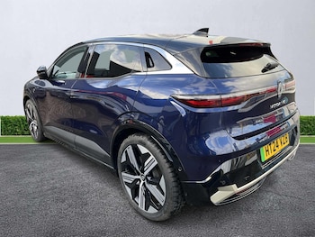 Used Renault Megane E Tech 2024 for sale - 76439793: Photo