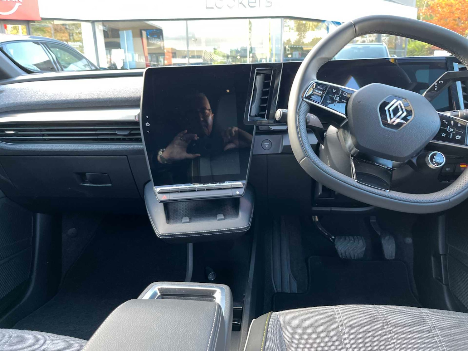 Used Renault Megane E Tech 2024 for sale - 76439793: Photo 8