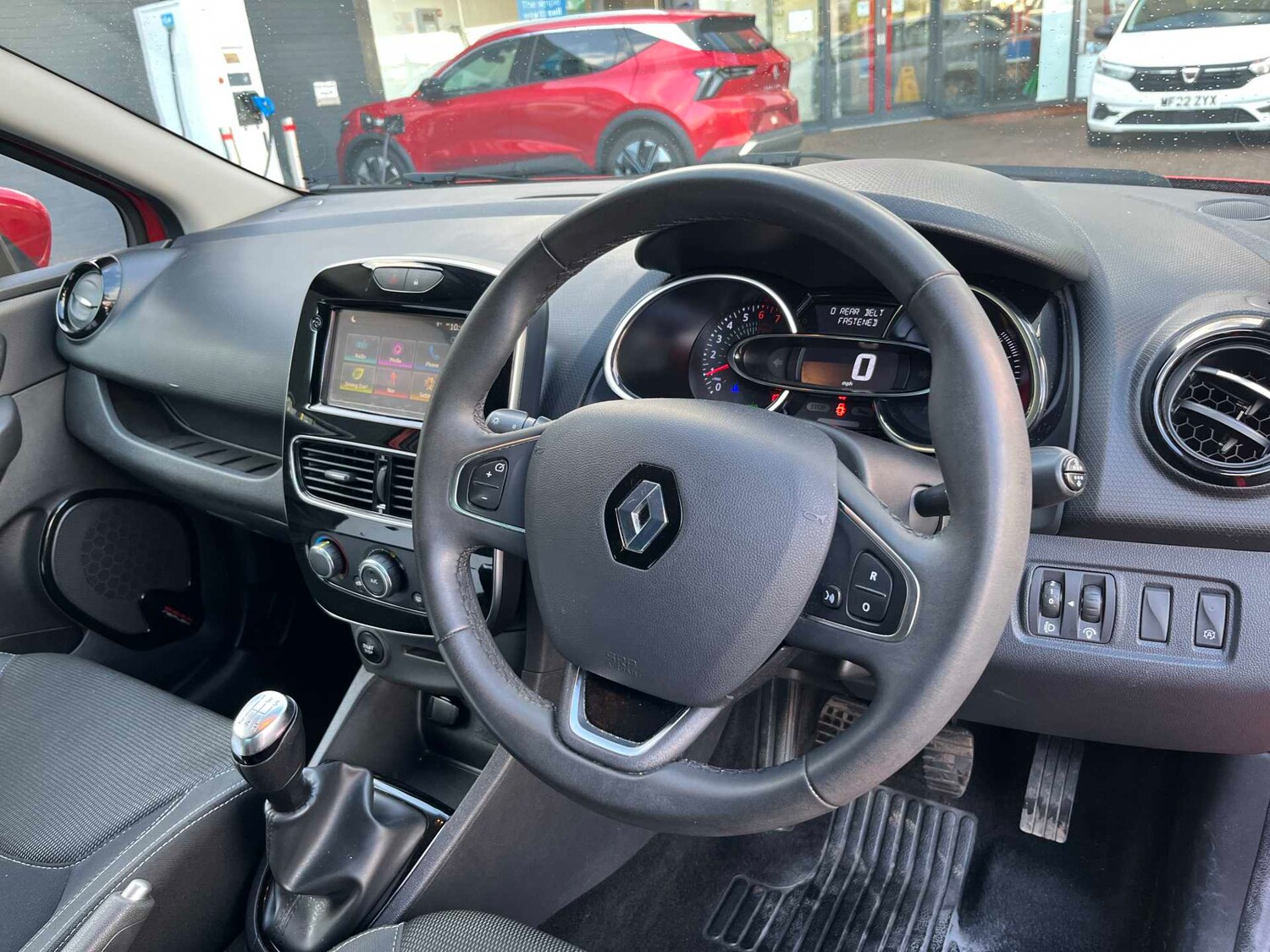 Used Renault Clio 2018 for sale - 77488998: Photo 14