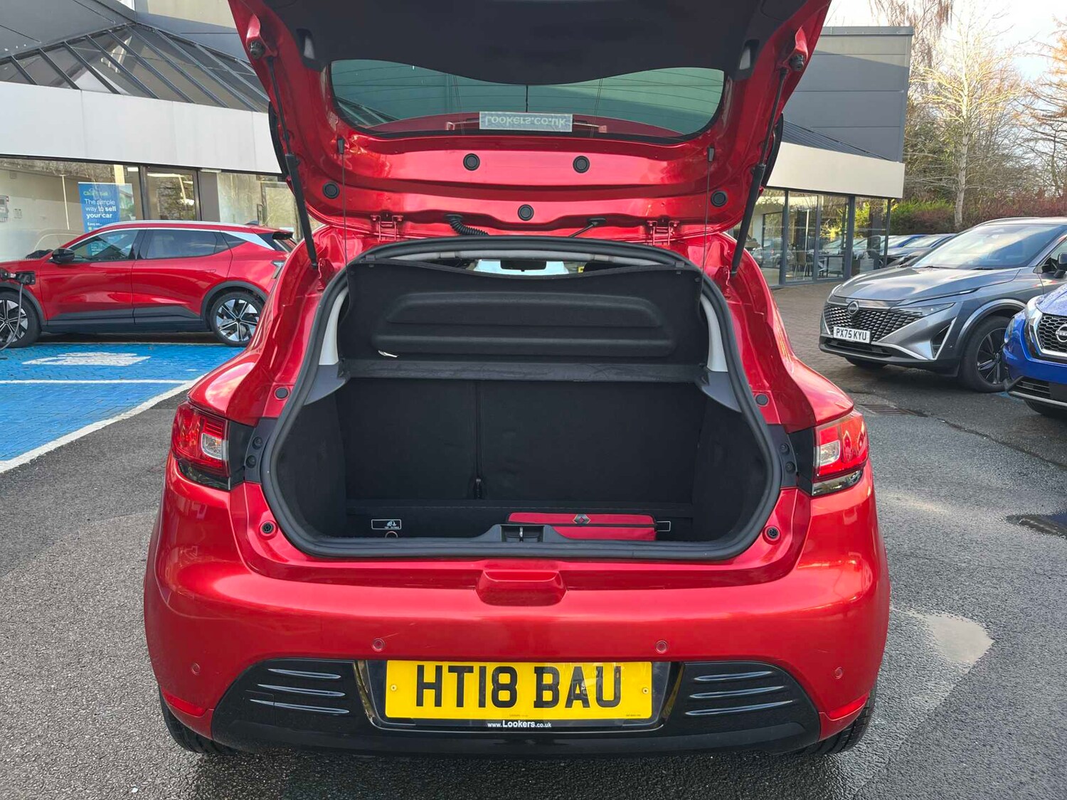 Used Renault Clio 2018 for sale - 77488998: Photo 16