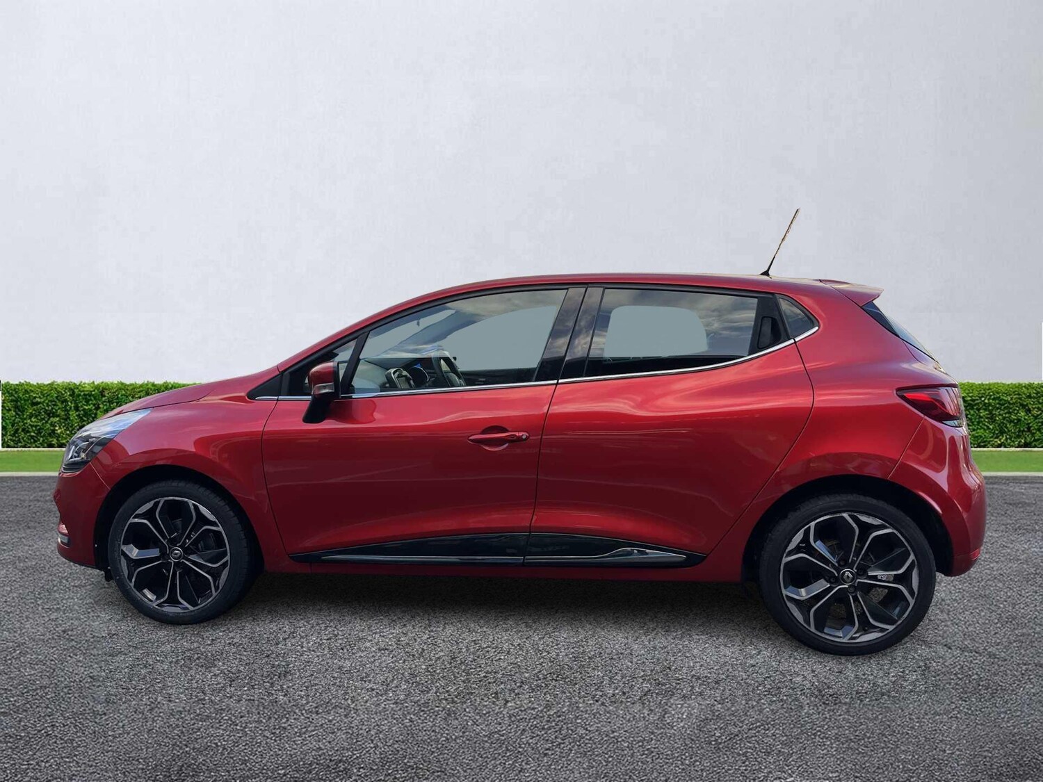 Used Renault Clio 2018 for sale - 77488998: Photo 17