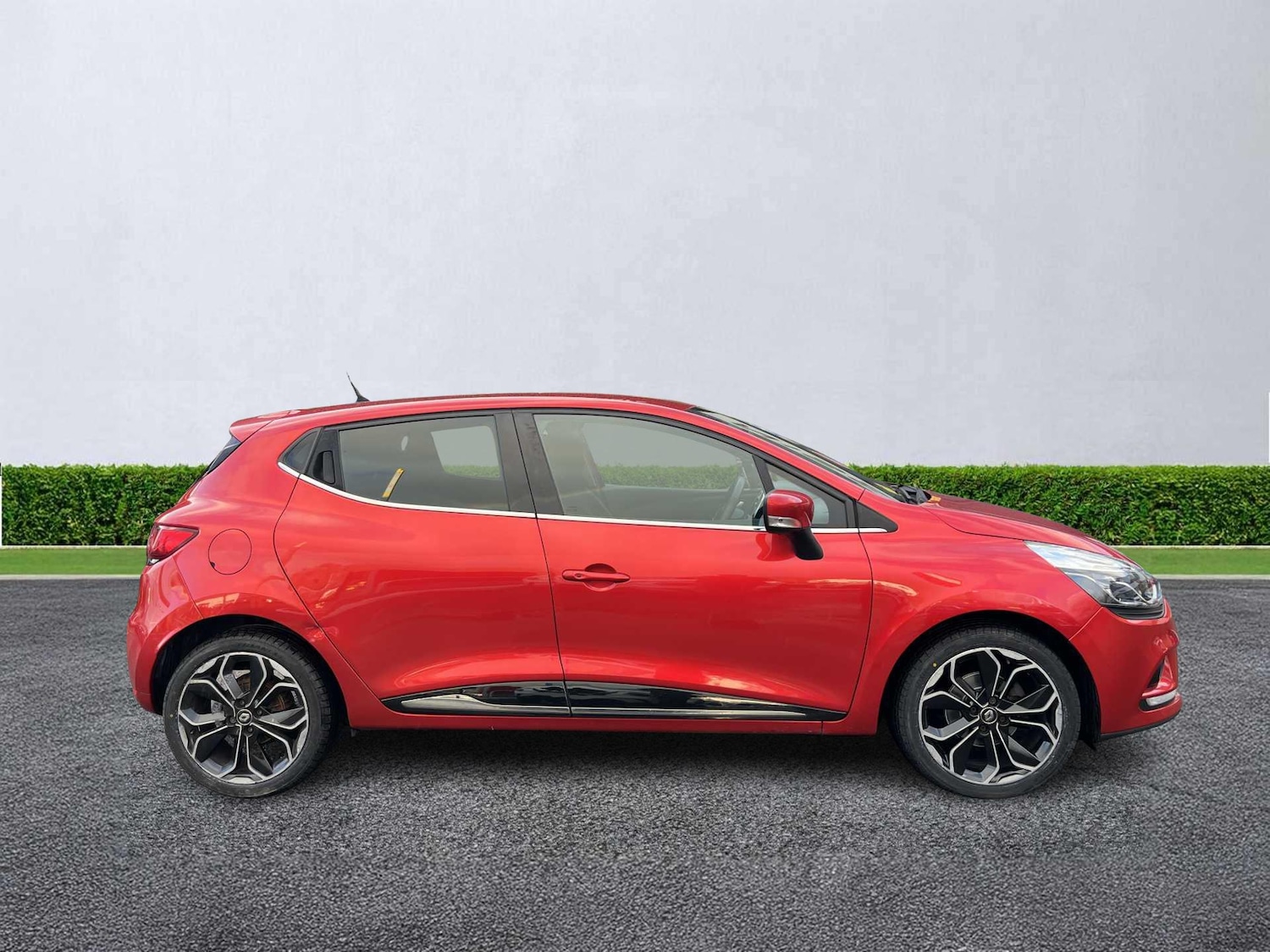 Used Renault Clio 2018 for sale - 77488998: Photo 3