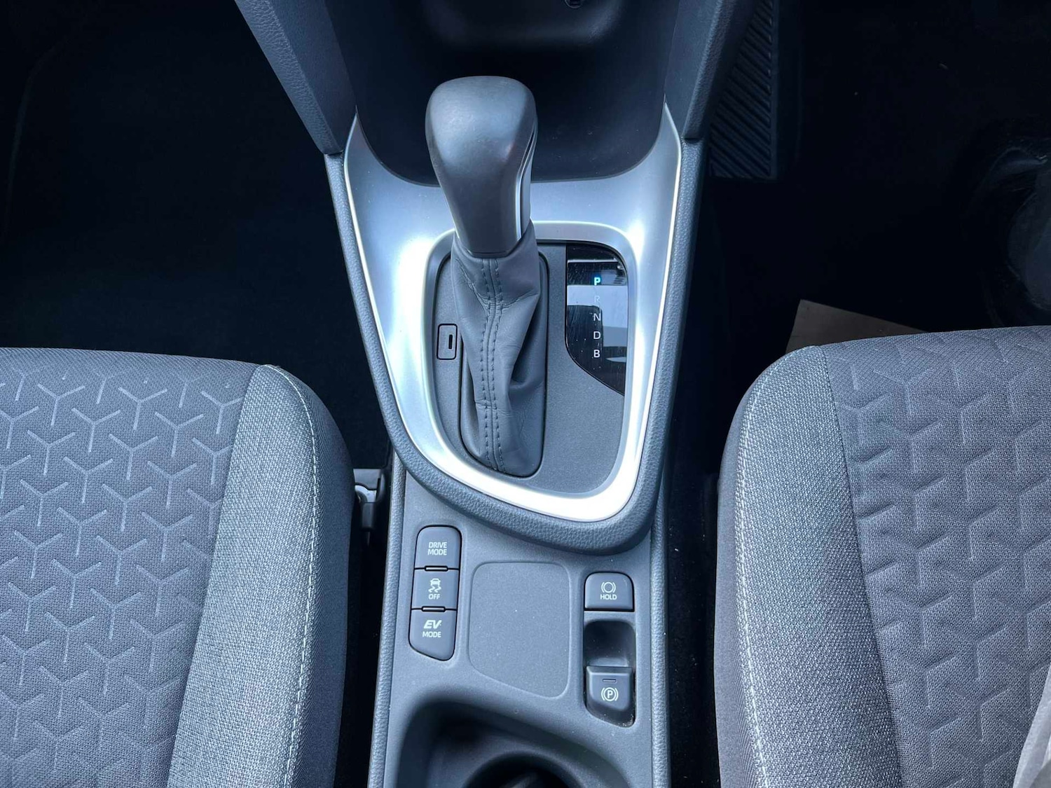 Used Toyota Yaris Cross 2023 for sale - 77973913: Photo 12