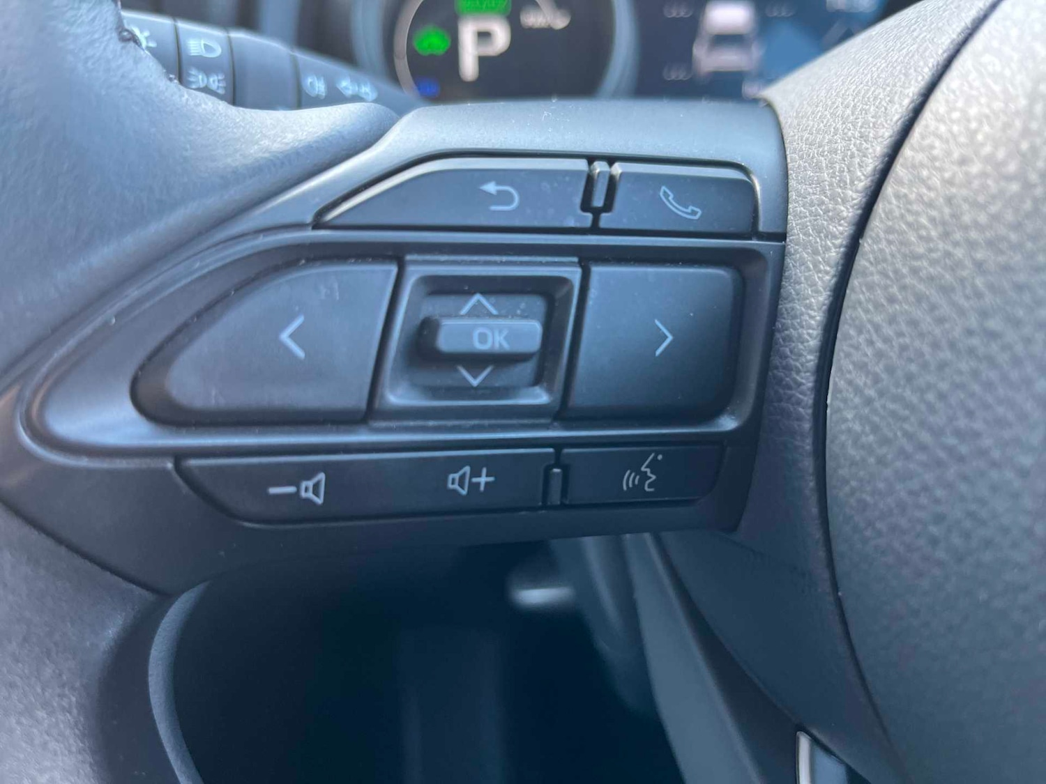 Used Toyota Yaris Cross 2023 for sale - 77973913: Photo 24